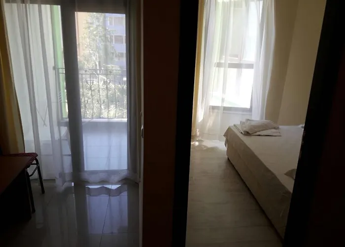 Laguna Hotel de apartamente